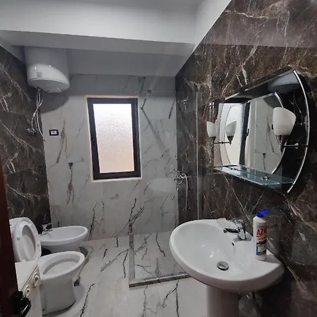 City Center Apartment *