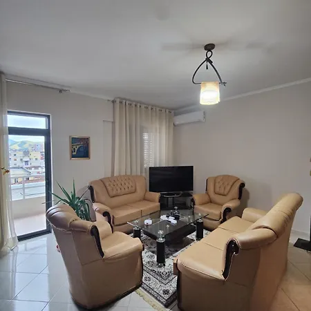 City Center Apartment *